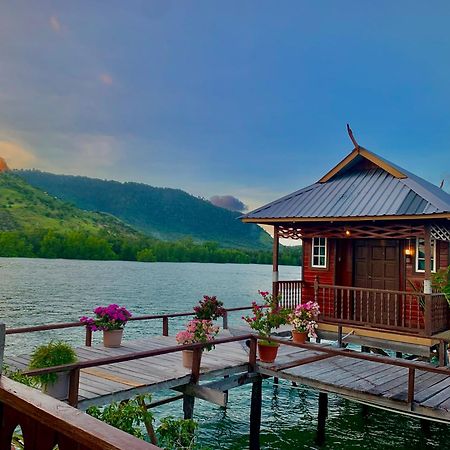 Parapat Water Village Resort Semporna Kültér fotó