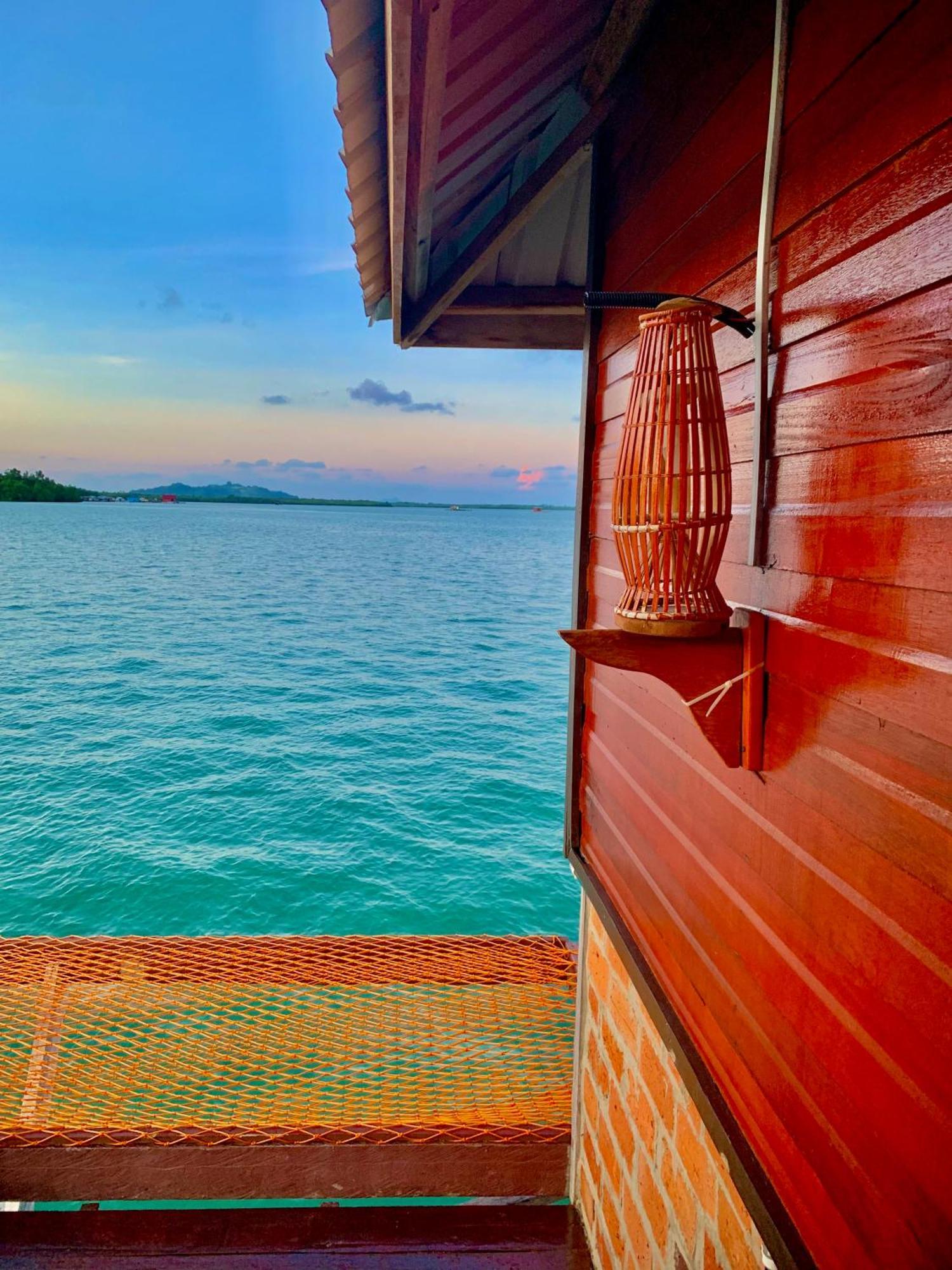 Parapat Water Village Resort Semporna Kültér fotó