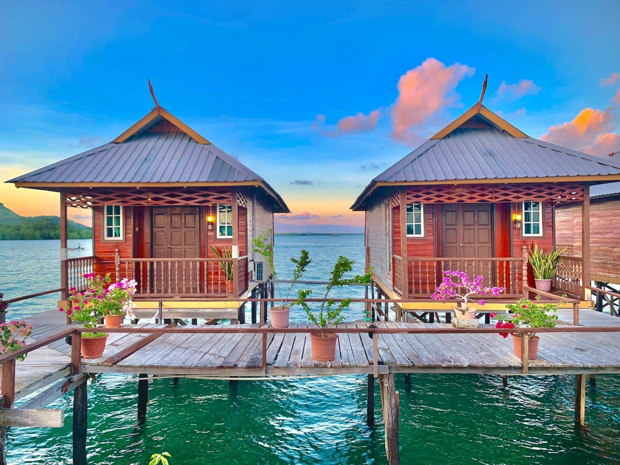 Parapat Water Village Resort Semporna Kültér fotó