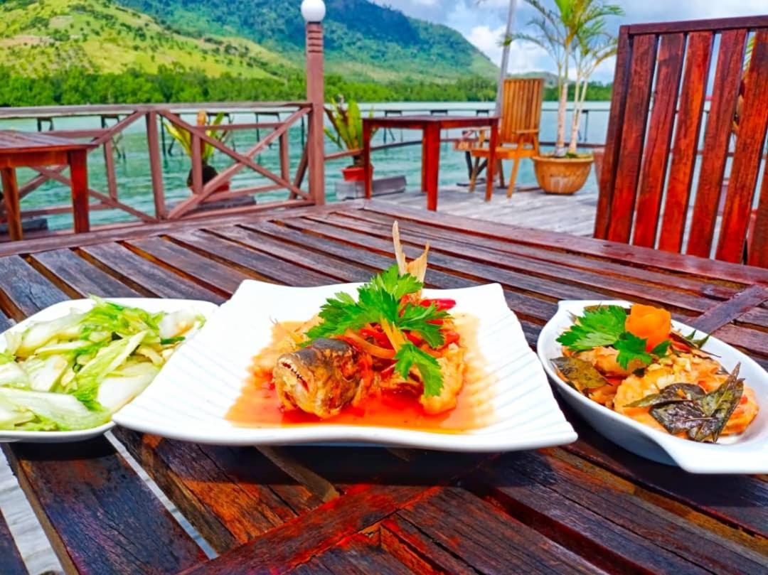 Parapat Water Village Resort Semporna Kültér fotó